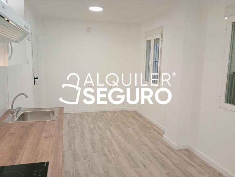 Piso en Calle San jorge, MÁLAGA MÁLAGA