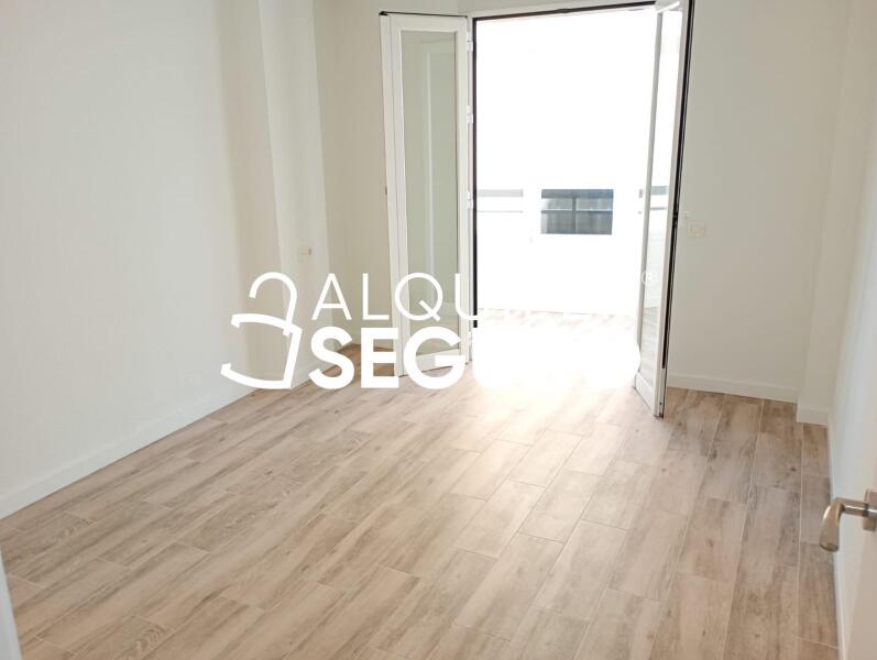 Piso en Calle San jorge, MÁLAGA MÁLAGA