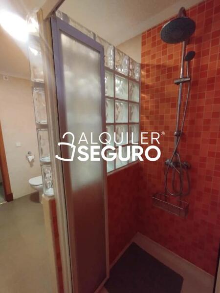 Piso en Calle Hermanos Álvarez Quintero, FUENGIROLA MÁLAGA