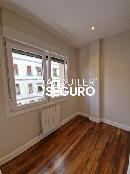 Piso en Avenida Francisco Gómez , BARAKALDO VIZCAYA-BIZKAIA