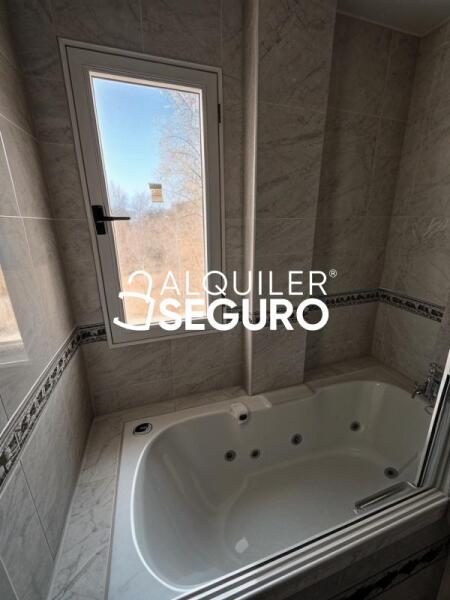 Piso en Avenida Casagrande, GÓJAR GRANADA