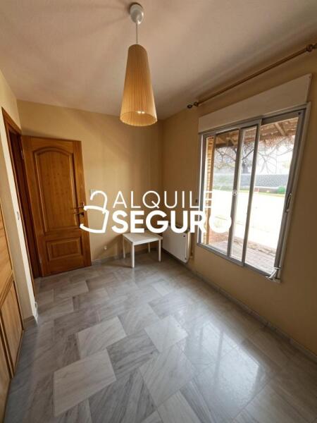 Piso en Avenida Casagrande, GÓJAR GRANADA