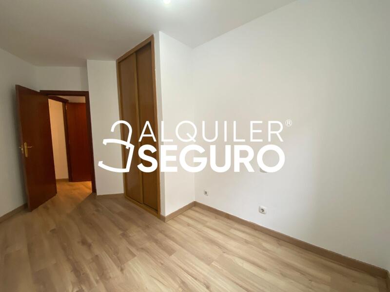 Inmueble en Calle Pico Clavero, MADRID Inmueble en Calle Pico Clavero, MADRID