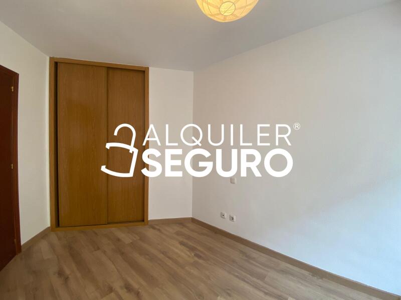 Inmueble en Calle Pico Clavero, MADRID Inmueble en Calle Pico Clavero, MADRID