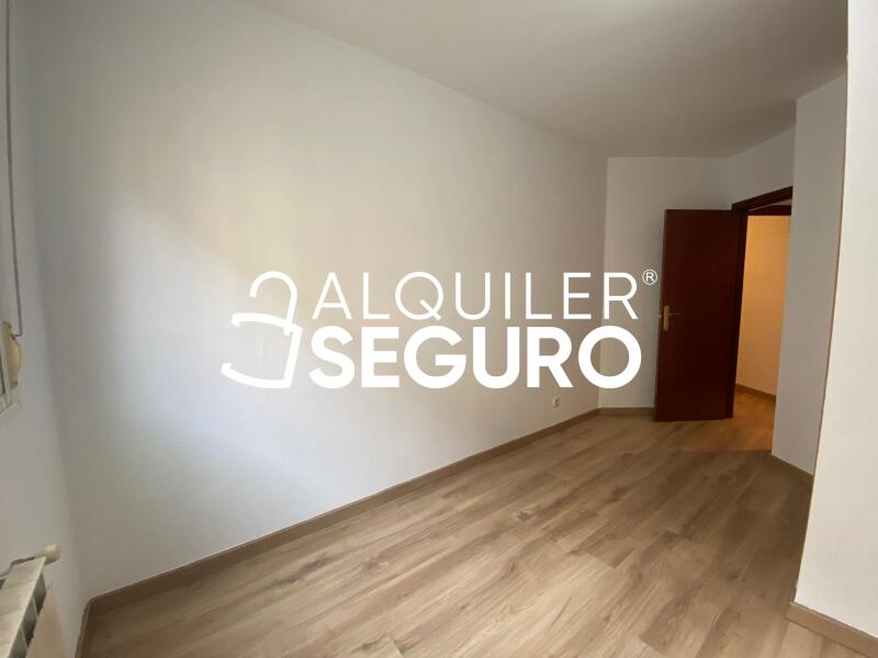 Inmueble en Calle Pico Clavero, MADRID Inmueble en Calle Pico Clavero, MADRID