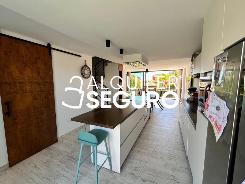 Piso en Avenida Brisas del Mar, BENAJARAFE MÁLAGA Piso en Avenida Brisas del Mar, BENAJARAFE MÁLAGA