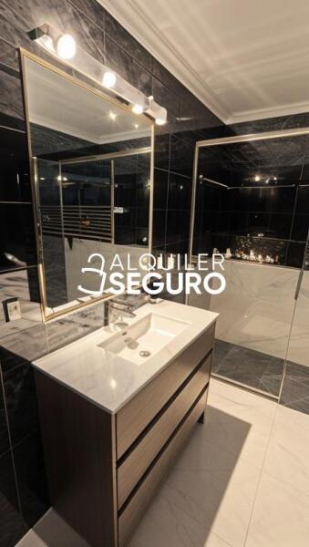 Piso en Plaza Escuela Sevillana, TOMARES SEVILLA