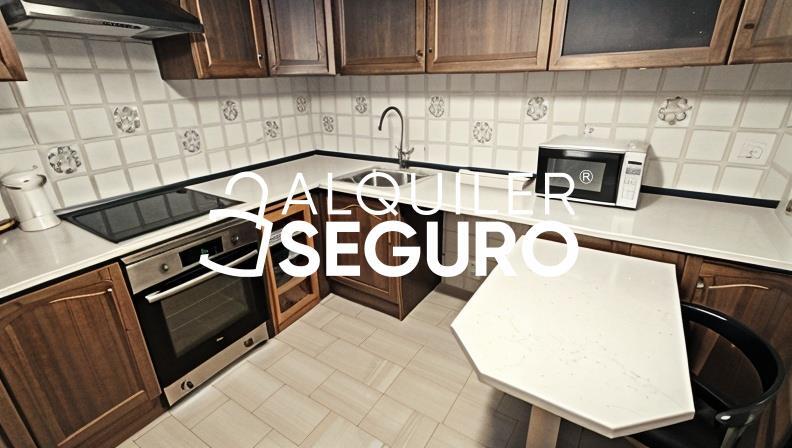 Piso en Plaza Escuela Sevillana, TOMARES SEVILLA