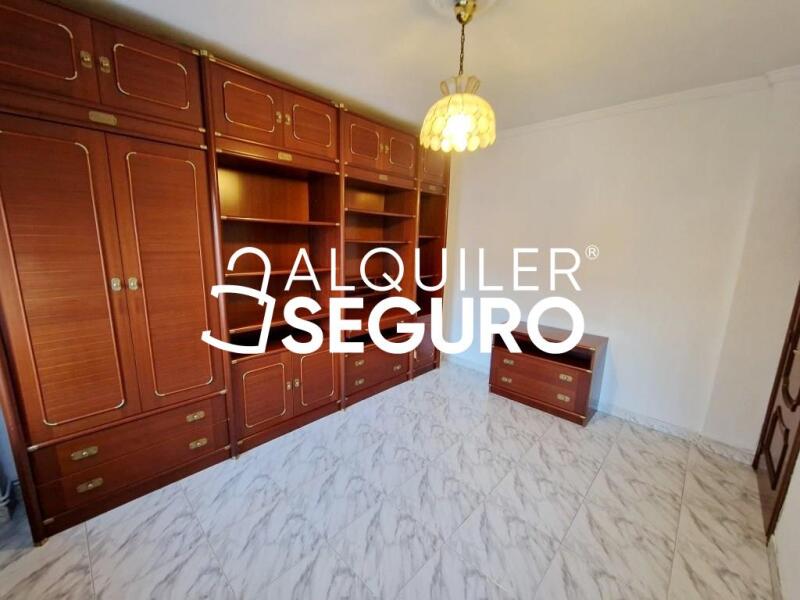 Piso en Plaza Sierra de Guadarrama, ALCORCÓN MADRID Piso en Plaza Sierra de Guadarrama, ALCORCÓN MADRID