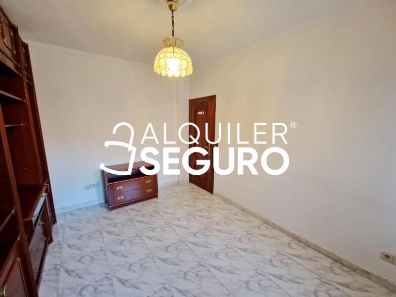 Piso en Plaza Sierra de Guadarrama, ALCORCÓN MADRID Piso en Plaza Sierra de Guadarrama, ALCORCÓN MADRID