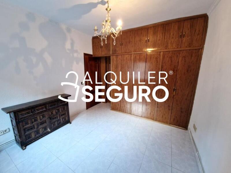 Piso en Plaza Sierra de Guadarrama, ALCORCÓN MADRID Piso en Plaza Sierra de Guadarrama, ALCORCÓN MADRID