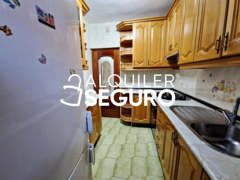 Piso en Plaza Sierra de Guadarrama, ALCORCÓN MADRID Piso en Plaza Sierra de Guadarrama, ALCORCÓN MADRID