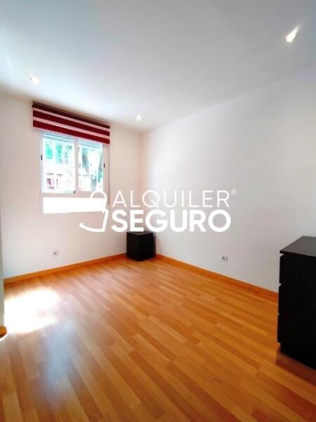 Inmueble en Calle Carabanchel, MADRID Inmueble en Calle Carabanchel, MADRID