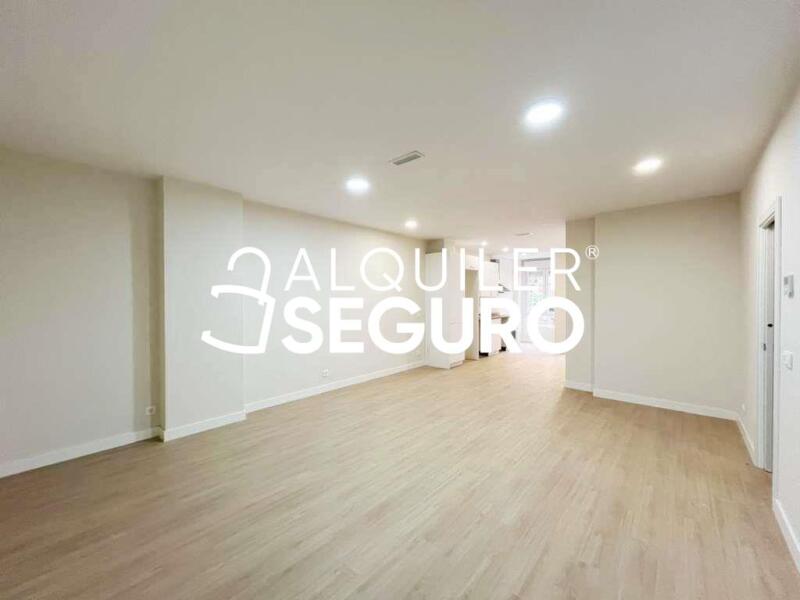 Inmueble en Paseo de los Pinos, MADRID Inmueble en Paseo de los Pinos, MADRID