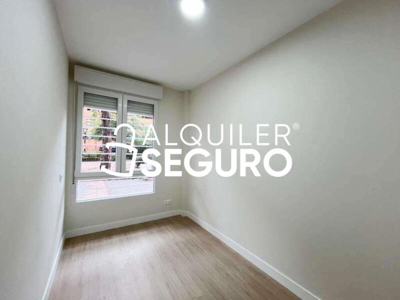 Inmueble en Paseo de los Pinos, MADRID Inmueble en Paseo de los Pinos, MADRID