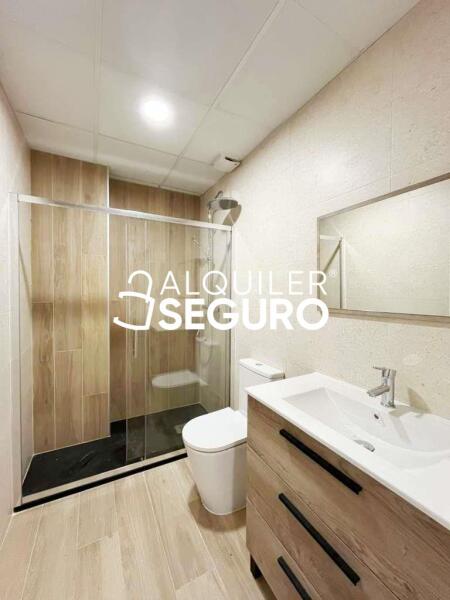 Inmueble en Paseo de los Pinos, MADRID Inmueble en Paseo de los Pinos, MADRID