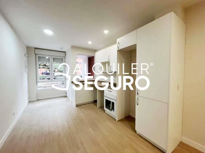 Inmueble en Paseo de los Pinos, MADRID Inmueble en Paseo de los Pinos, MADRID