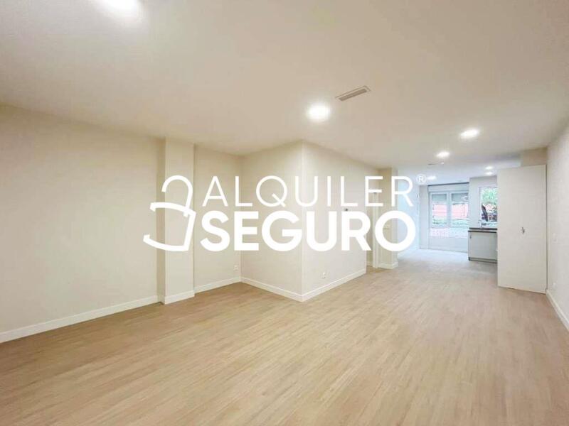 Inmueble en Paseo de los Pinos, MADRID Inmueble en Paseo de los Pinos, MADRID