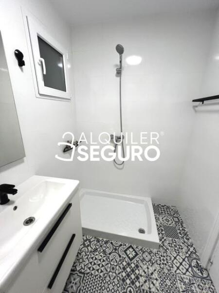 Inmueble en Calle Carabelos, MADRID Inmueble en Calle Carabelos, MADRID