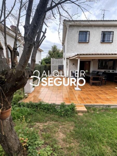 Piso en Calle olivo, TRIJUEQUE GUADALAJARA