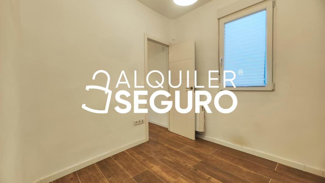 Inmueble en Calle de Treviño, MADRID