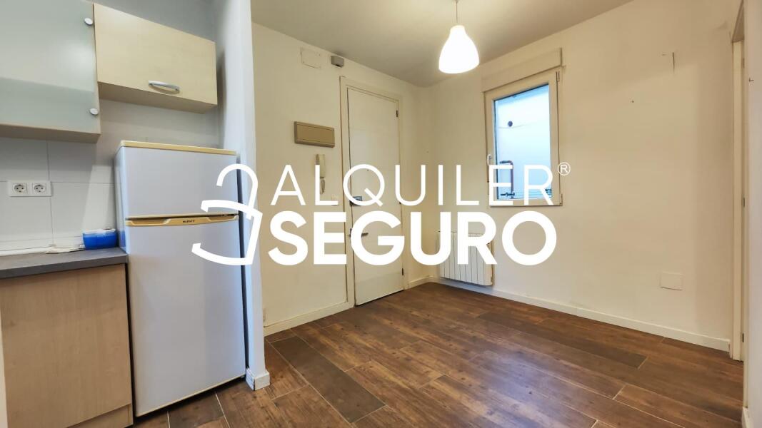 Inmueble en Calle de Treviño, MADRID