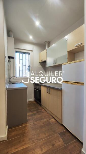 Inmueble en Calle de Treviño, MADRID