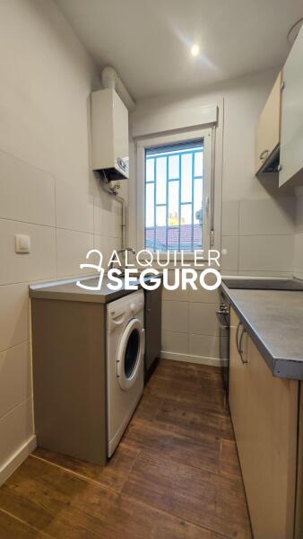 Inmueble en Calle de Treviño, MADRID