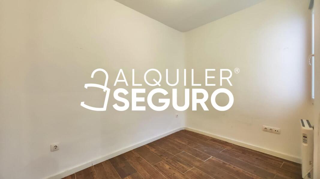 Inmueble en Calle de Treviño, MADRID