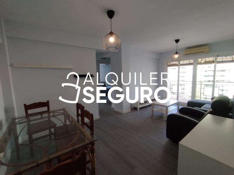 Inmueble en Avenida Acapulco , MÁLAGA