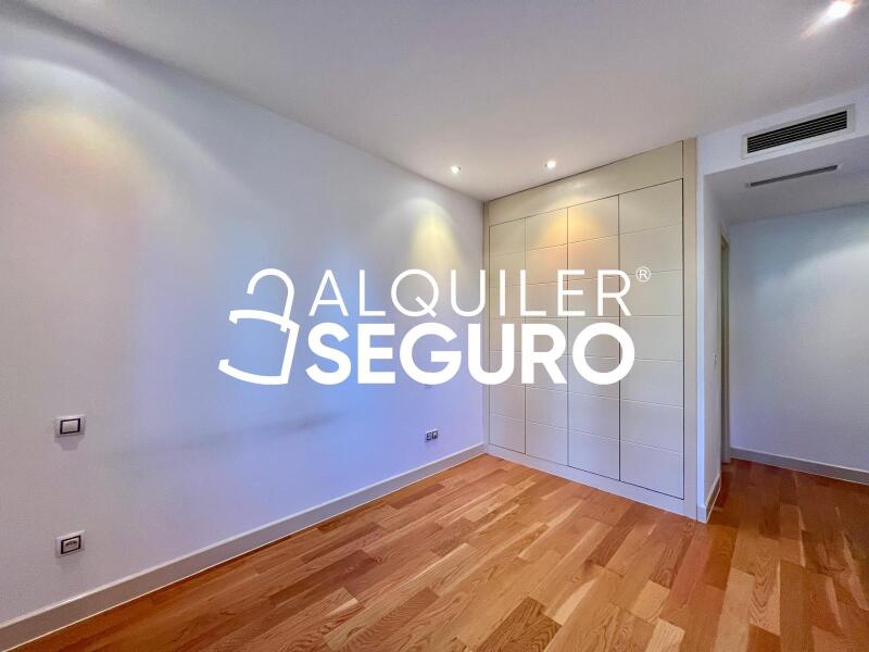 Piso en Calle de Rafael Bergamín, MADRID MADRID