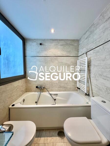 Piso en Calle de Rafael Bergamín, MADRID MADRID