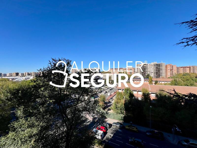 Inmueble en Avenida de Monforte de Lemos, MADRID