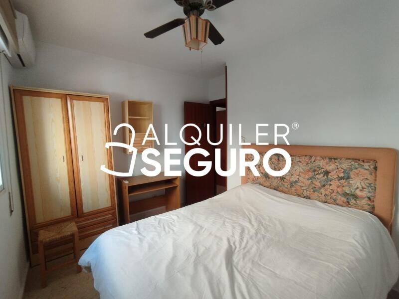 Piso en Calle Hermanos Galan Casero, FUENGIROLA MÁLAGA