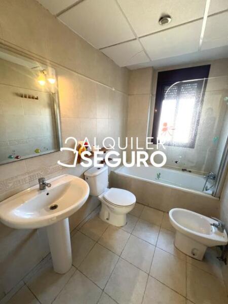 Piso en Calle Caballeros, ESQUIVIAS TOLEDO