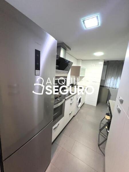 Piso en Calle Jaime I El Conquistador , PARLA MADRID