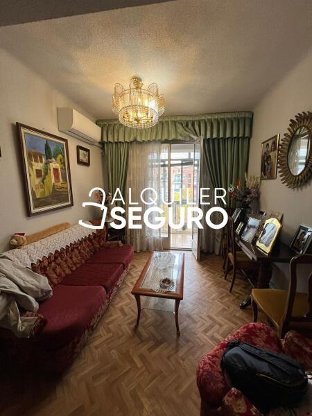 Inmueble en Calle Cangas de Onís, MADRID