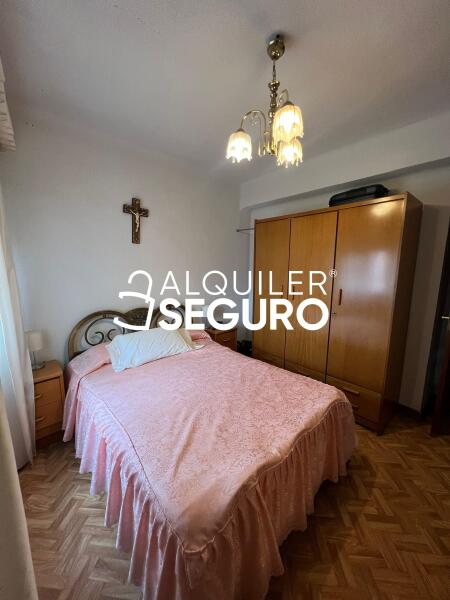 Inmueble en Calle Cangas de Onís, MADRID