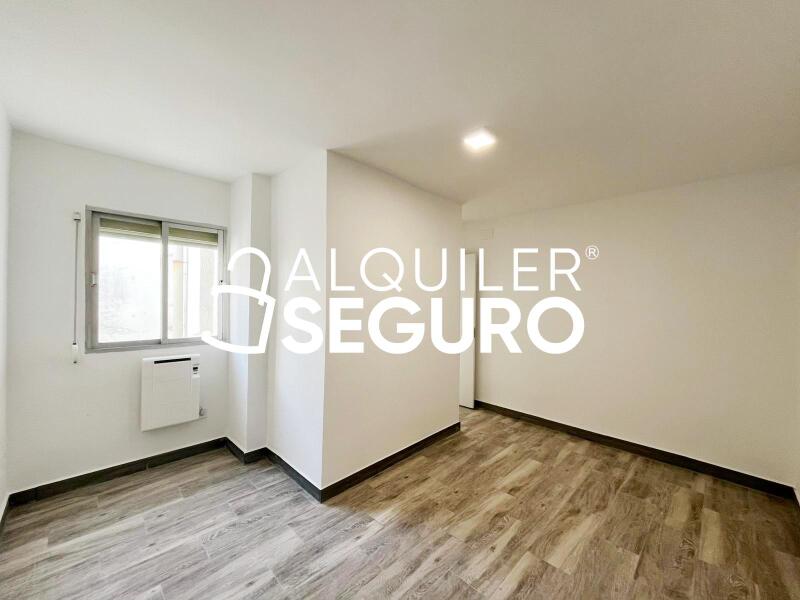 Piso en Calle San Roque, PARLA MADRID