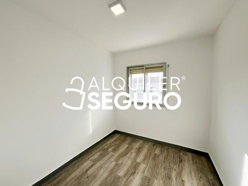 Piso en Calle San Roque, PARLA MADRID