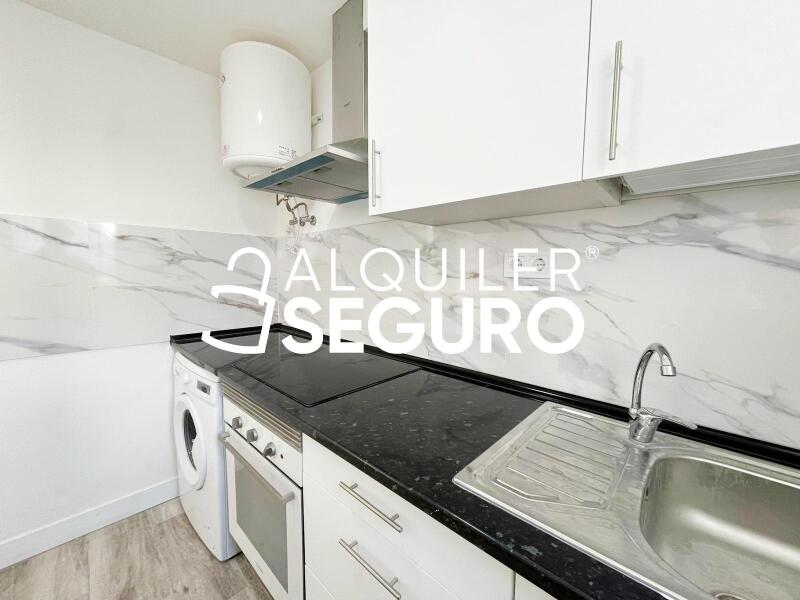 Piso en Calle San Roque, PARLA MADRID