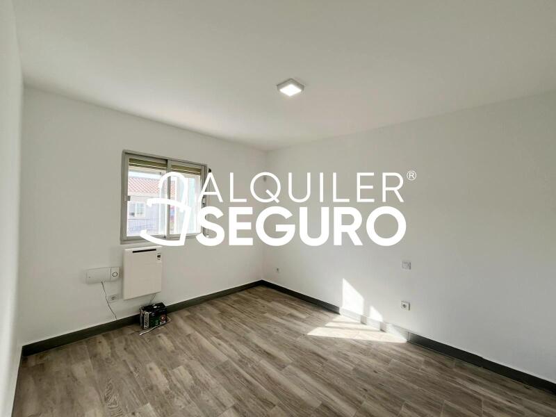 Piso en Calle San Roque, PARLA MADRID