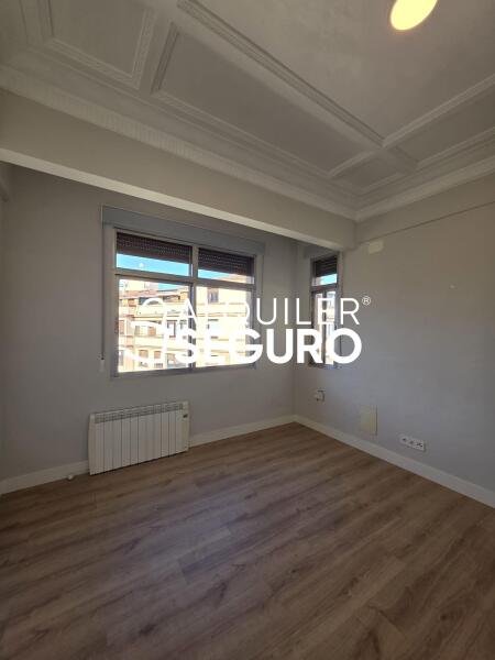 Piso en Calle Gordóniz, BILBAO VIZCAYA-BIZKAIA