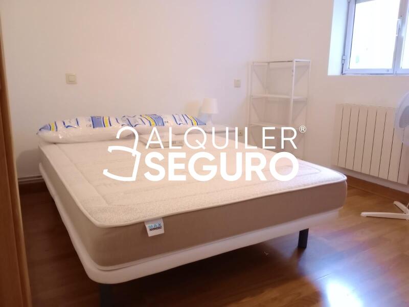 Piso en Calle Apostol Santiago, MADRID MADRID