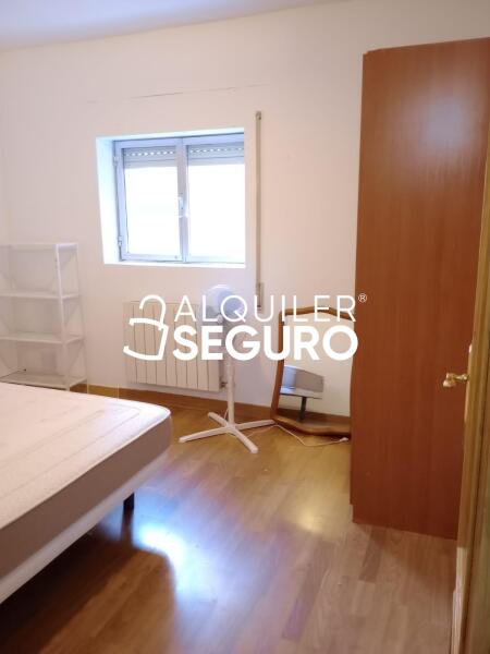 Piso en Calle Apostol Santiago, MADRID MADRID