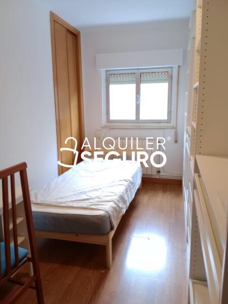 Piso en Calle Apostol Santiago, MADRID MADRID