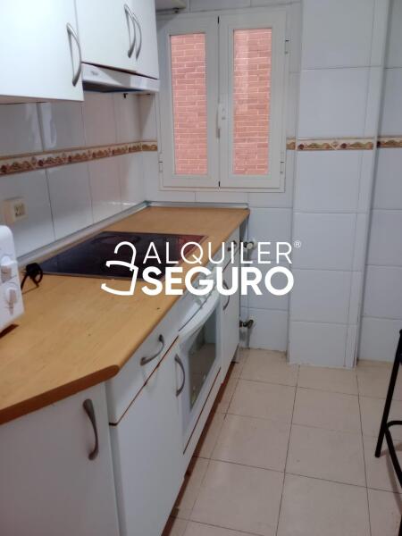 Piso en Calle Apostol Santiago, MADRID MADRID