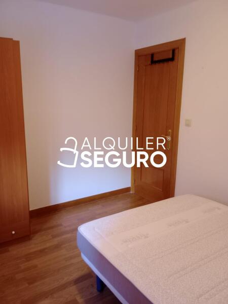 Piso en Calle Apostol Santiago, MADRID MADRID