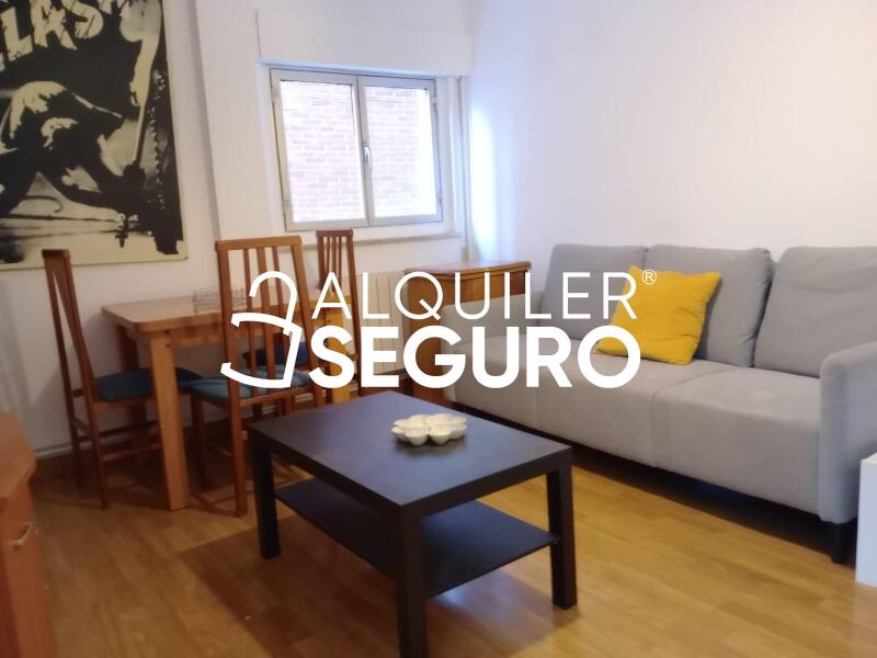 Piso en Calle Apostol Santiago, MADRID MADRID