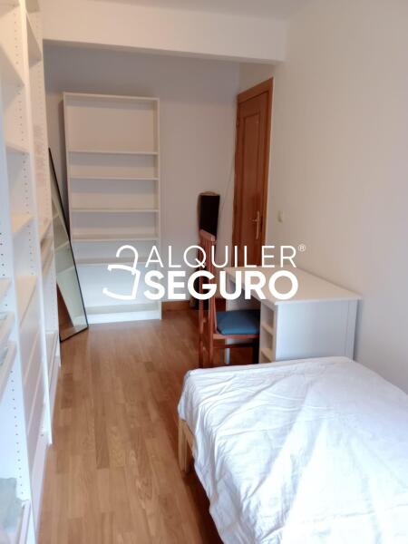 Piso en Calle Apostol Santiago, MADRID MADRID